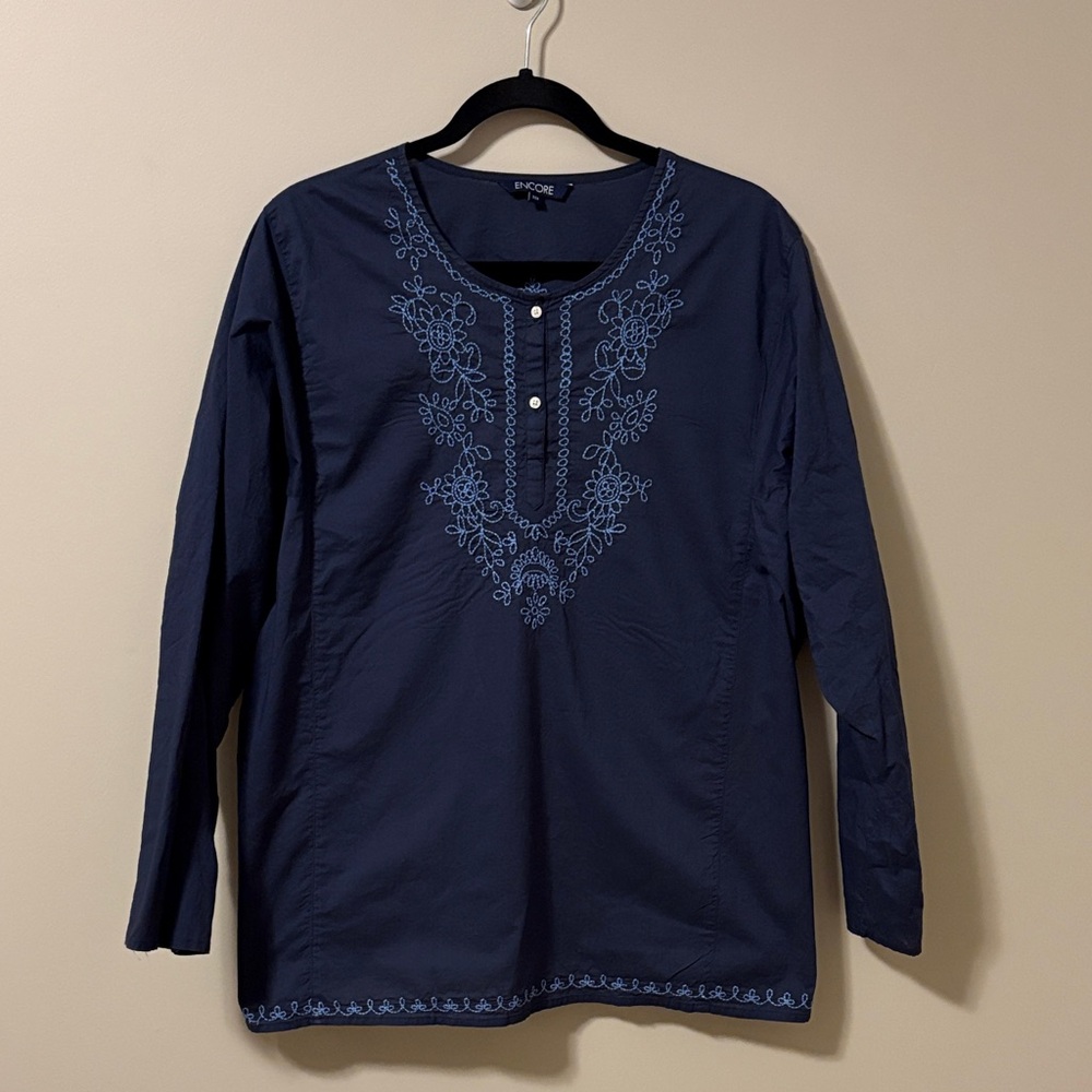 Reitmans Navy Blue Embroidered Blouse